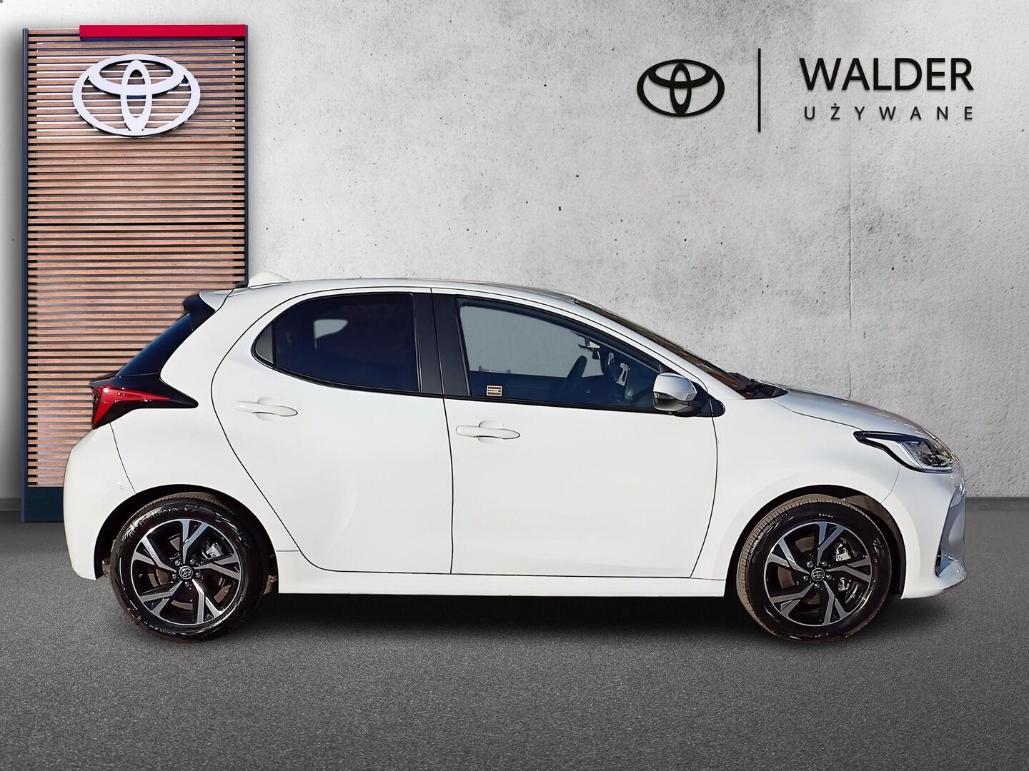 Toyota Yaris - zdjęcie 6