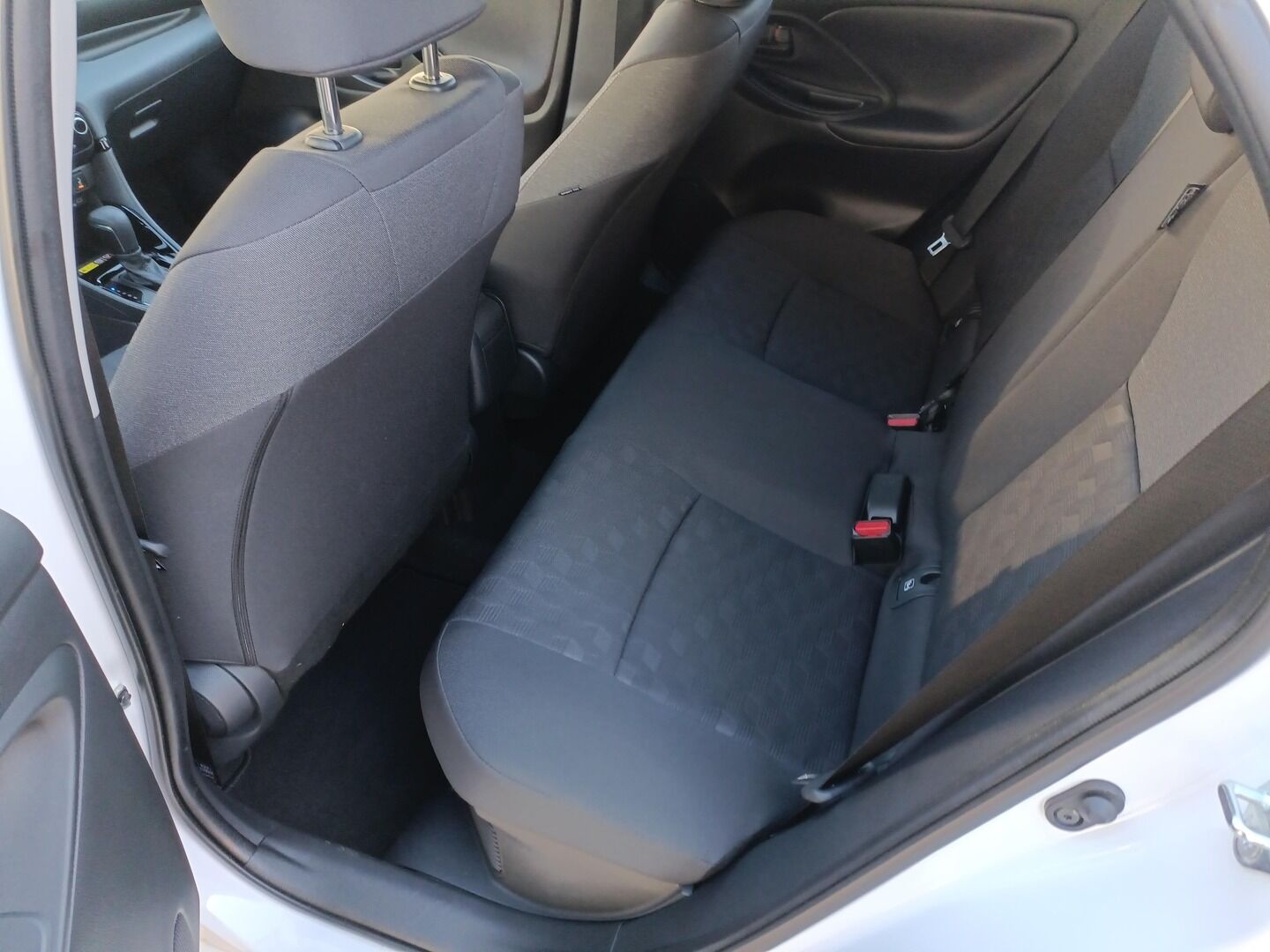 Toyota Yaris - zdjęcie 10