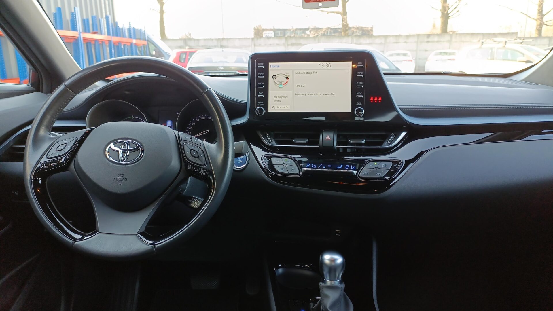 Toyota C-HR - zdjęcie 13