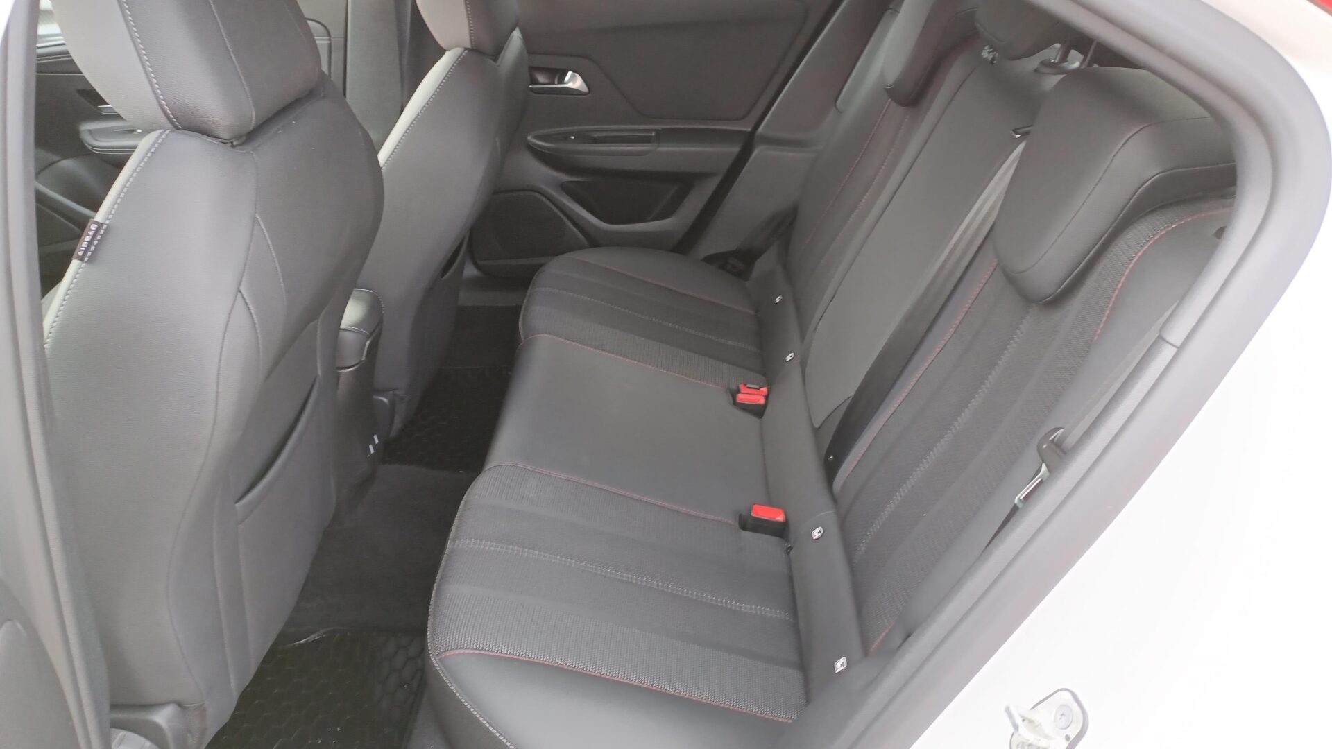 Opel Mokka - zdjęcie 14