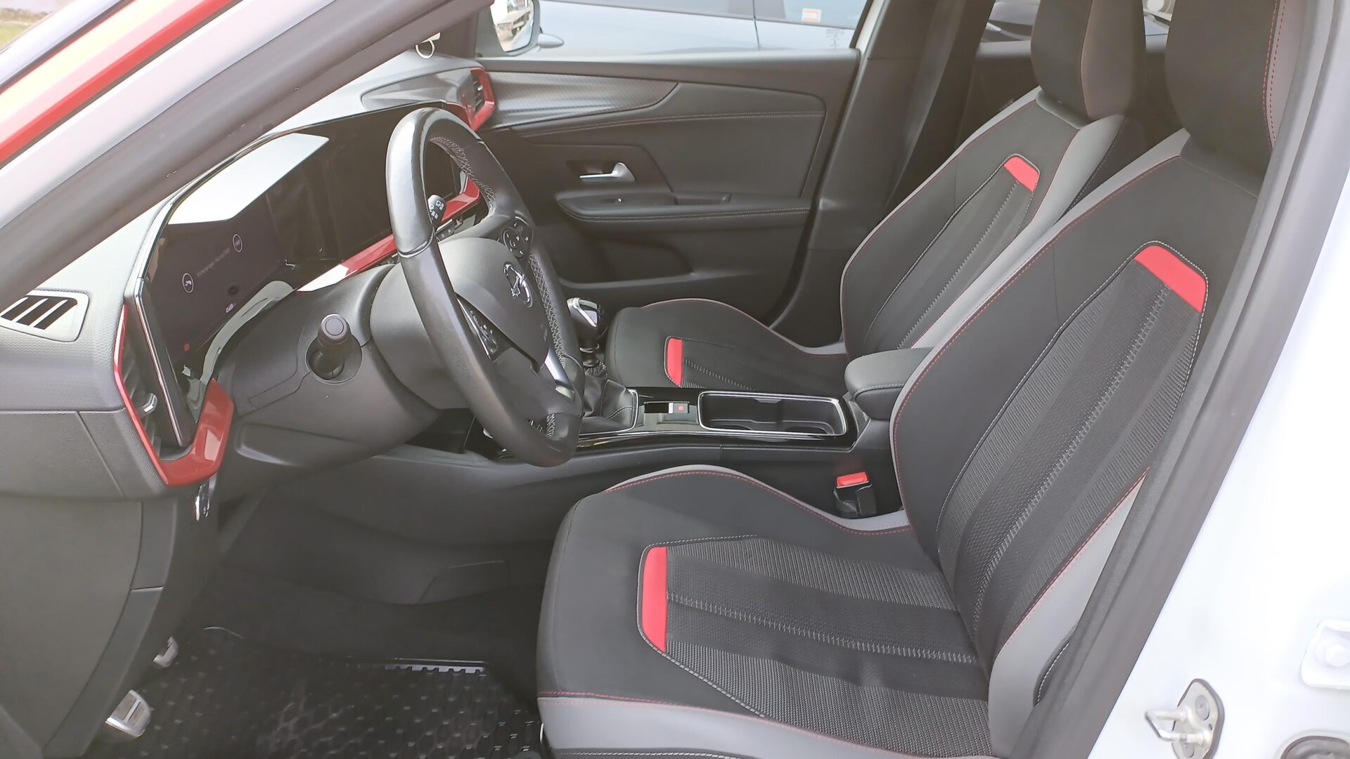 Opel Mokka - zdjęcie 15