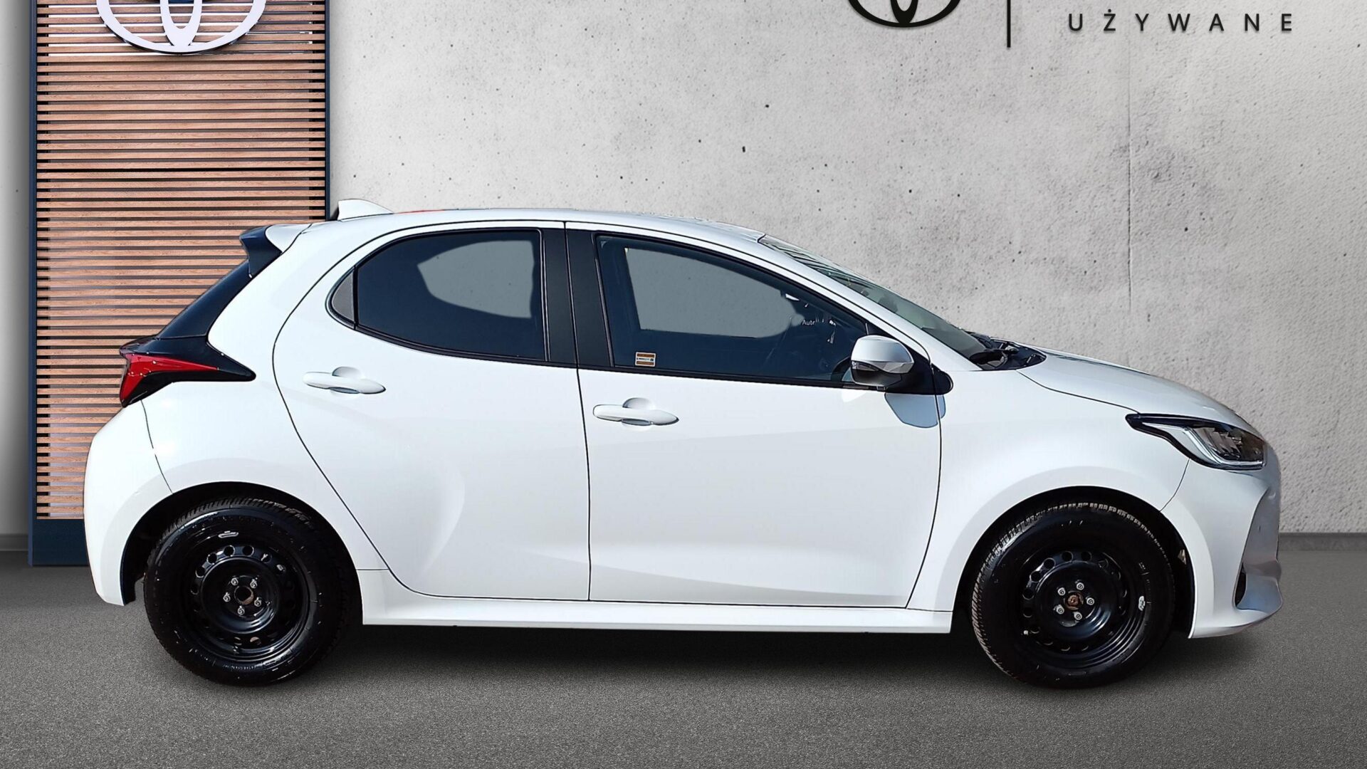 Toyota Yaris - zdjęcie 6