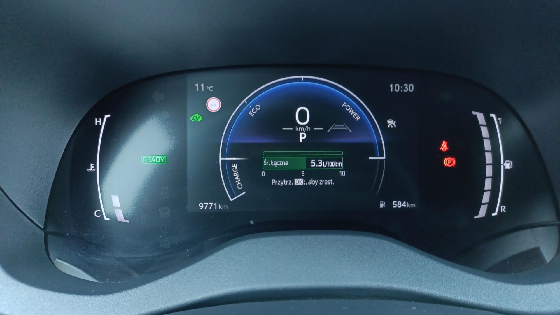 Toyota Yaris - zdjęcie 17