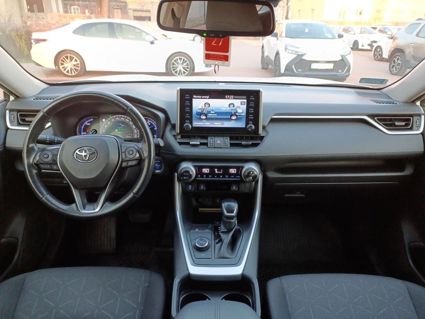 Toyota RAV4 - zdjęcie 10