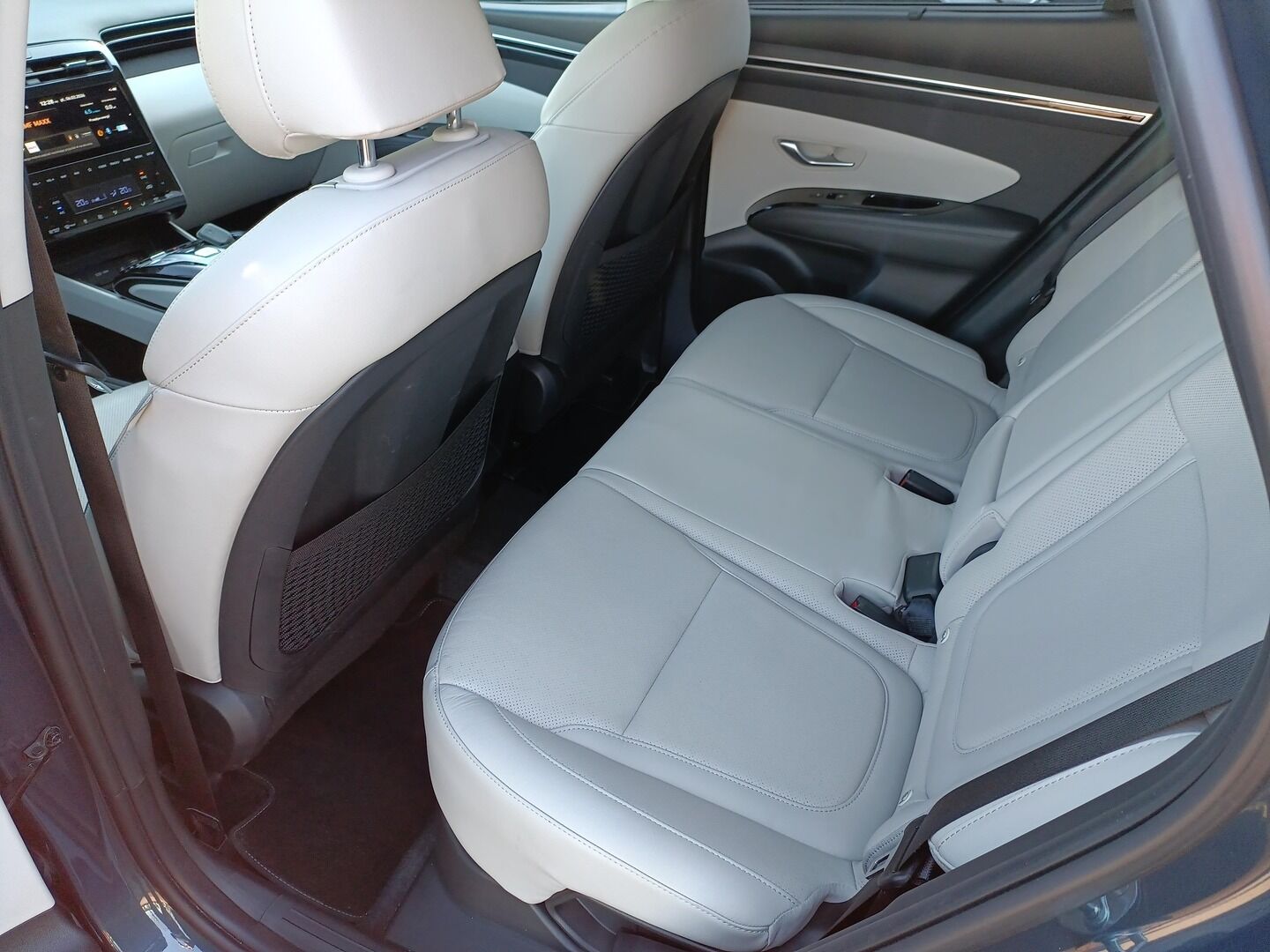 Hyundai Tucson - zdjęcie 10