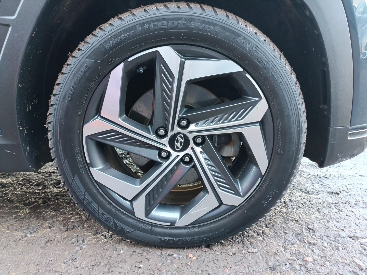 Hyundai Tucson - zdjęcie 21