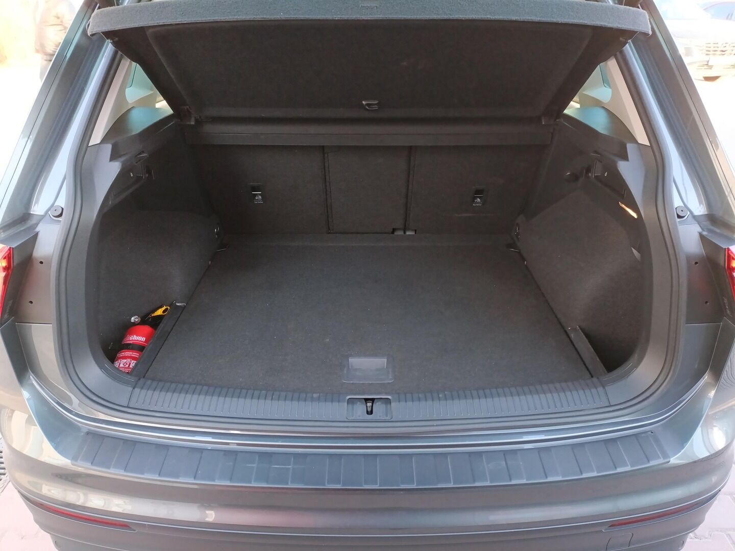 Volkswagen Tiguan - zdjęcie 23