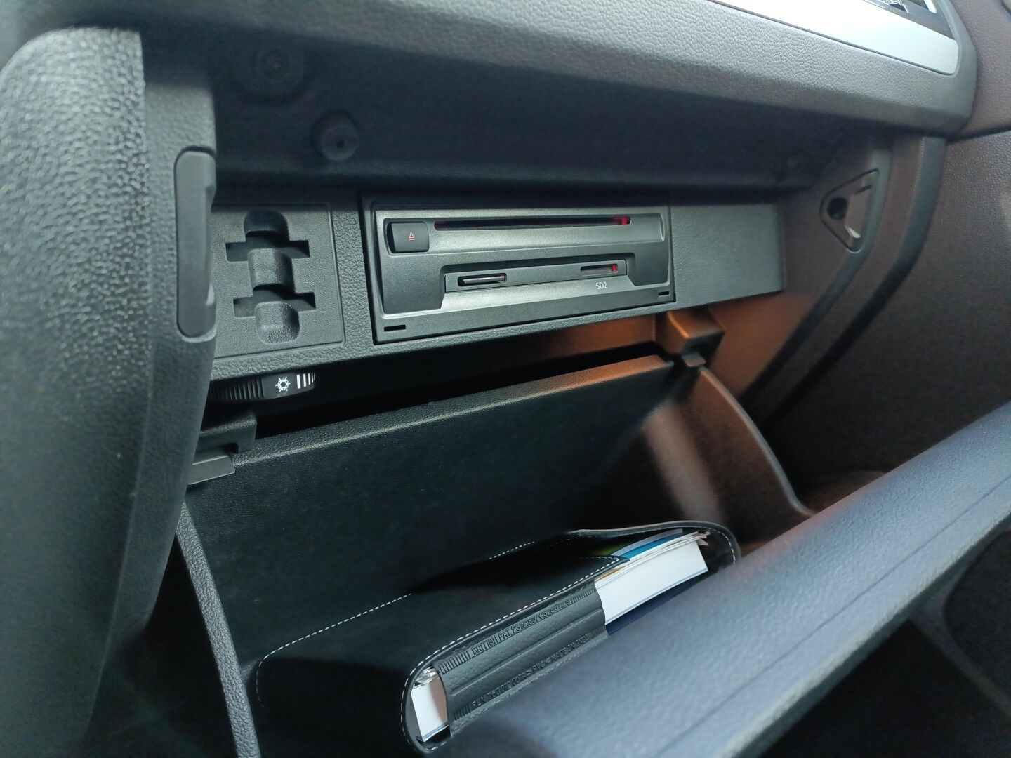 Volkswagen Tiguan - zdjęcie 17