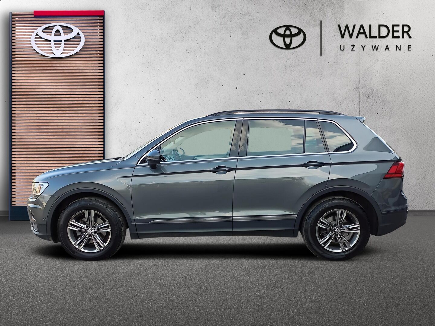 Volkswagen Tiguan - zdjęcie 2