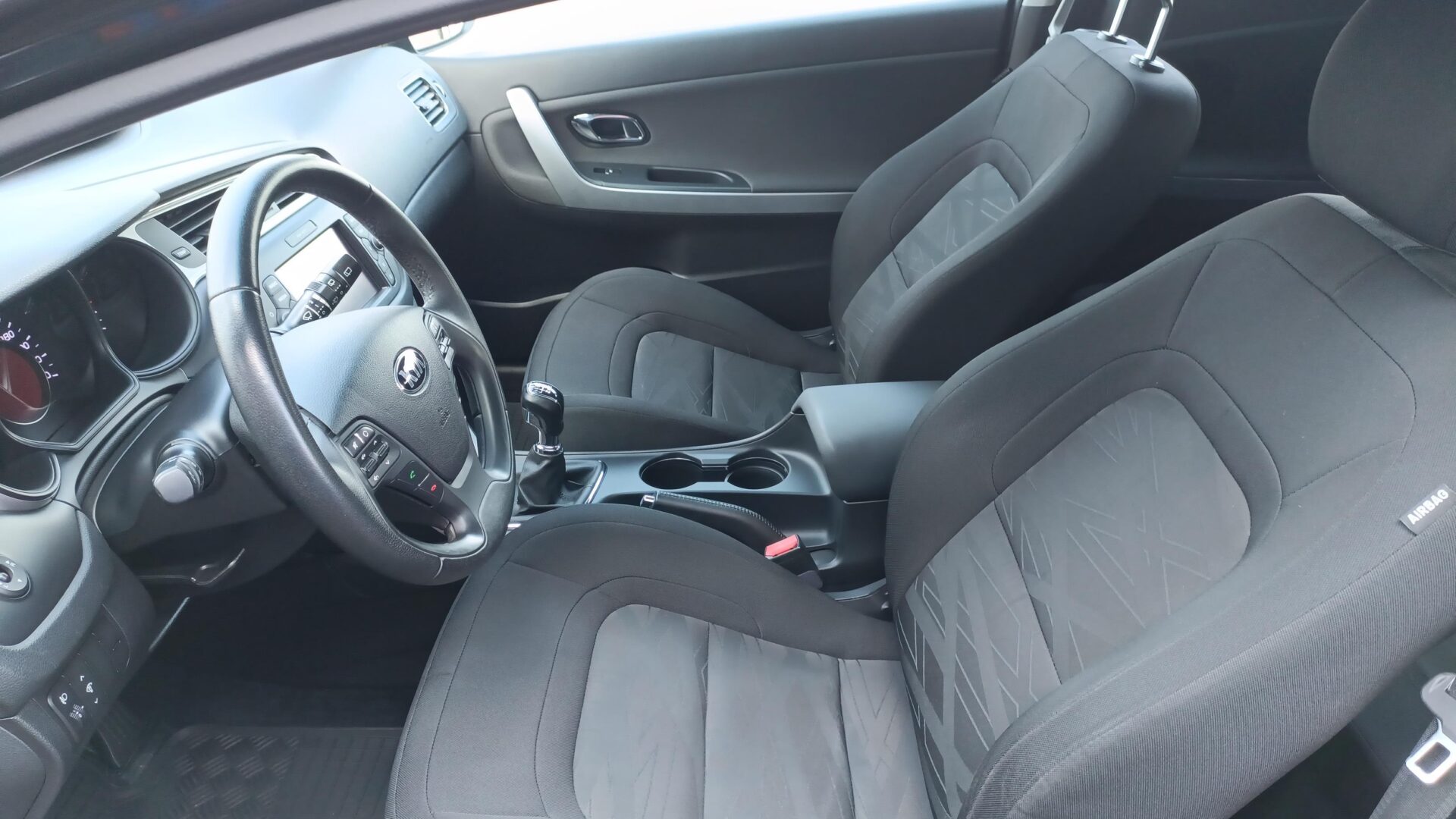 Kia Pro_cee'd - zdjęcie 15