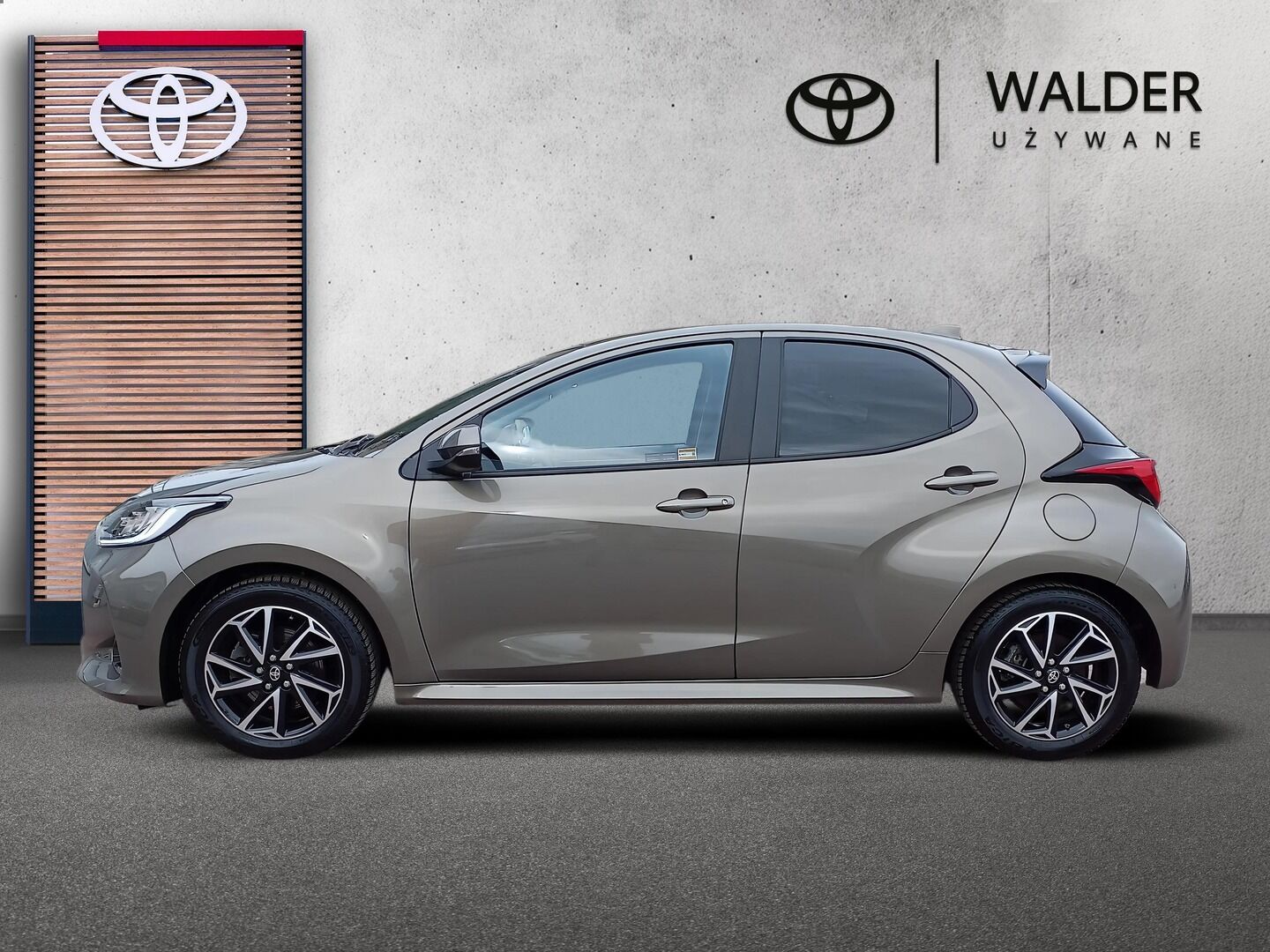 Toyota Yaris - zdjęcie 2