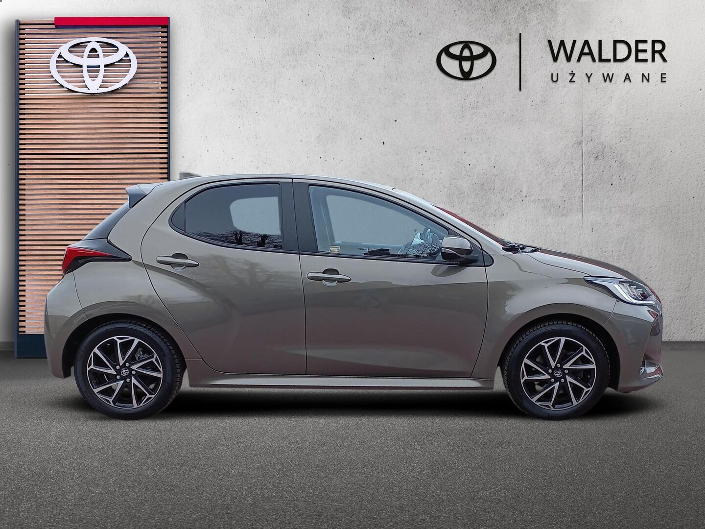 Toyota Yaris - zdjęcie 6