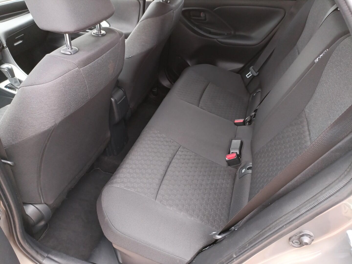 Toyota Yaris - zdjęcie 10