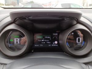 Toyota Yaris - miniatura 18