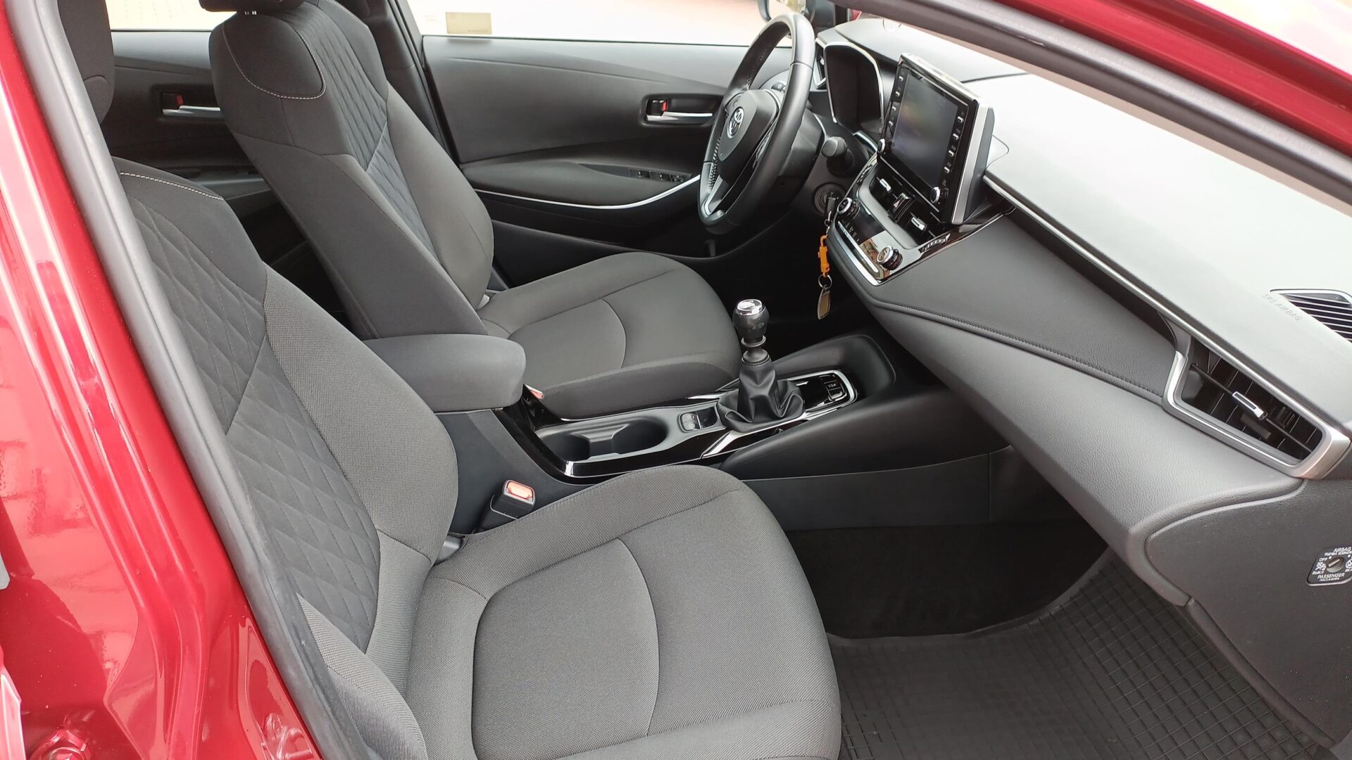 Toyota Corolla - zdjęcie 12