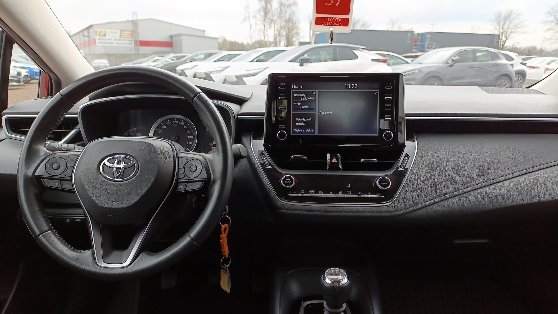 Toyota Corolla - zdjęcie 9