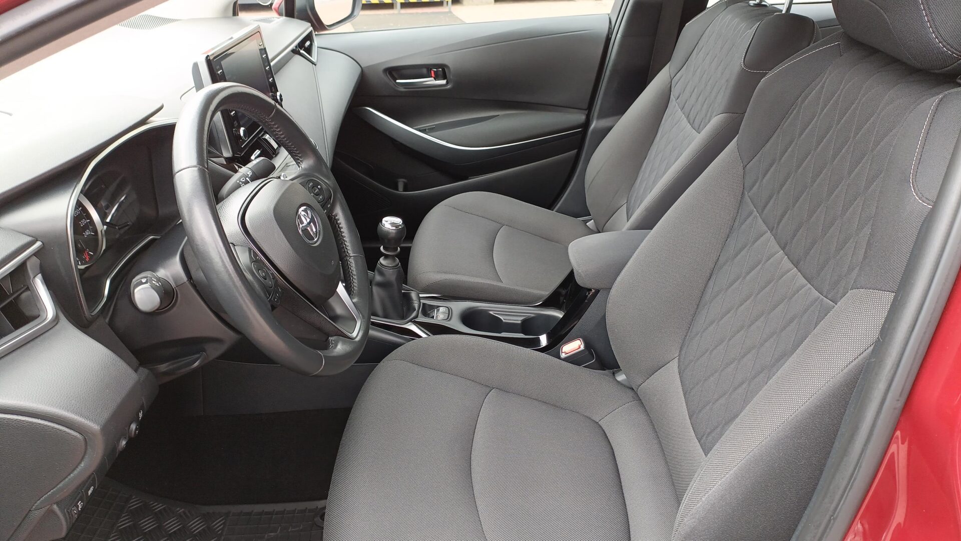 Toyota Corolla - zdjęcie 10