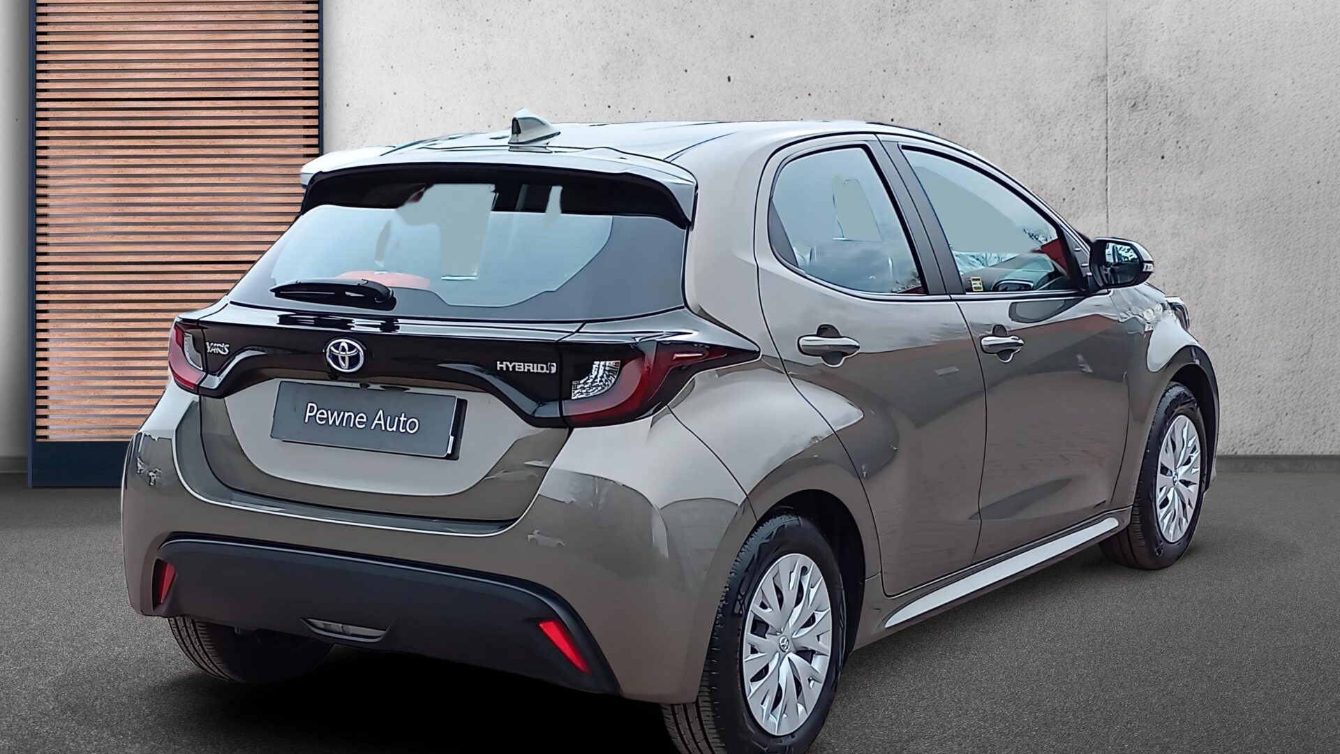 Toyota Yaris - zdjęcie 8