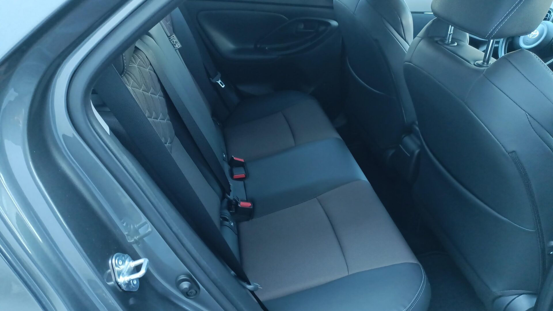 Toyota Yaris Cross - zdjęcie 12