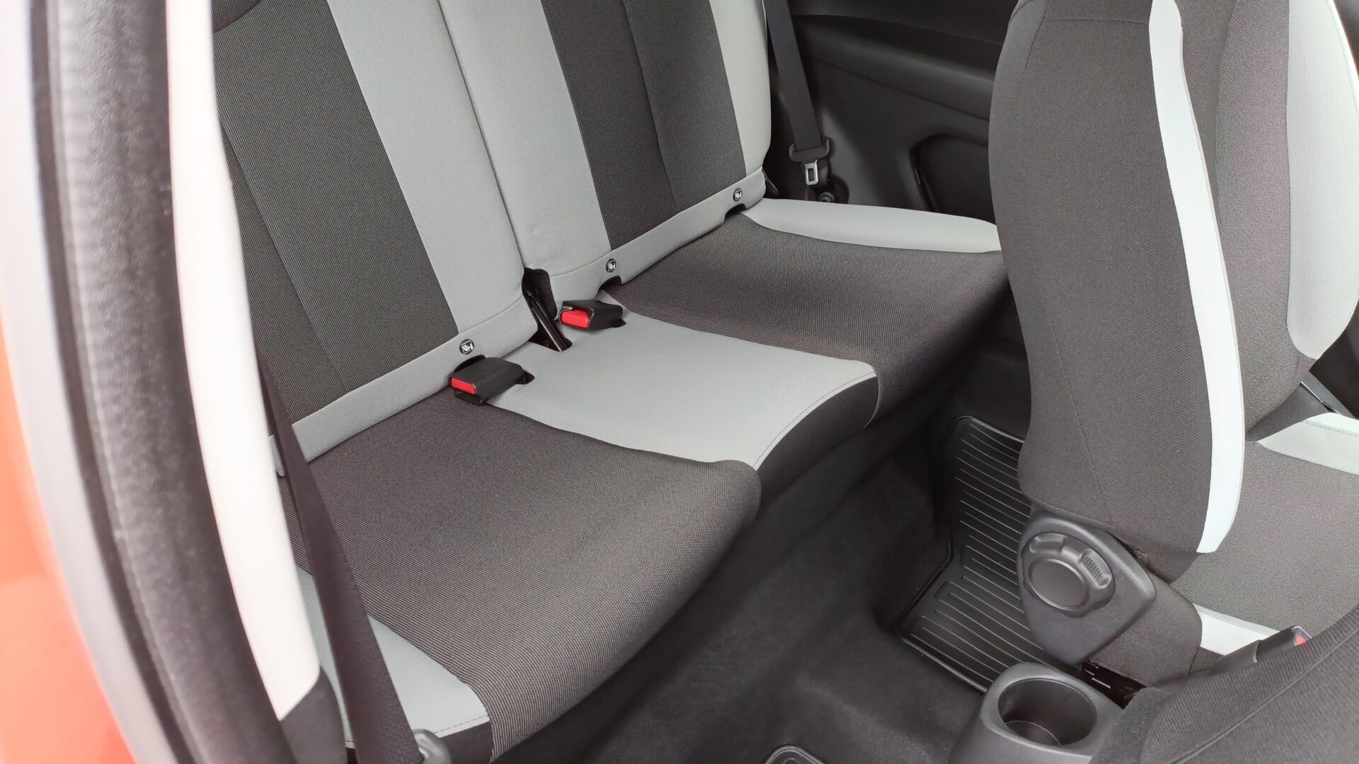 Toyota Aygo - zdjęcie 12