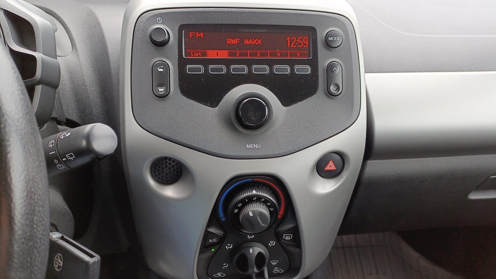 Toyota Aygo - zdjęcie 17