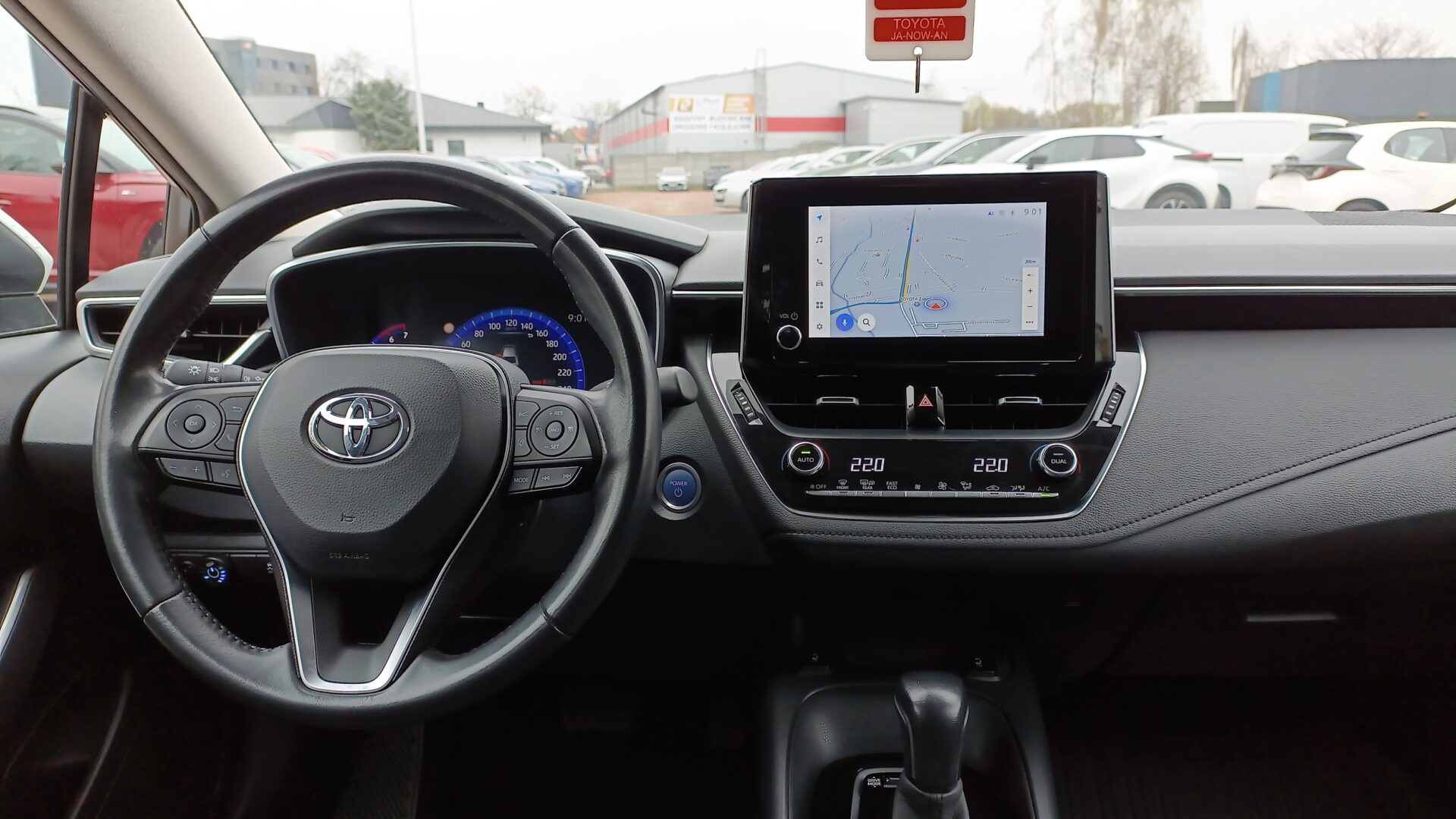 Toyota Corolla - zdjęcie 9