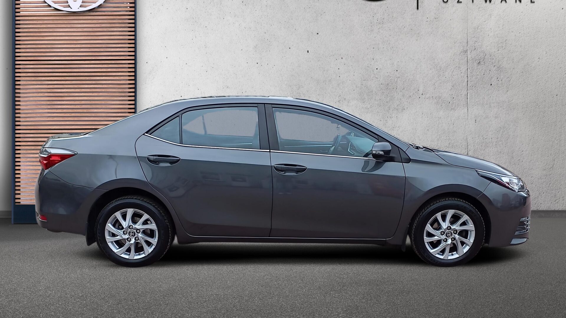 Toyota Corolla - zdjęcie 6