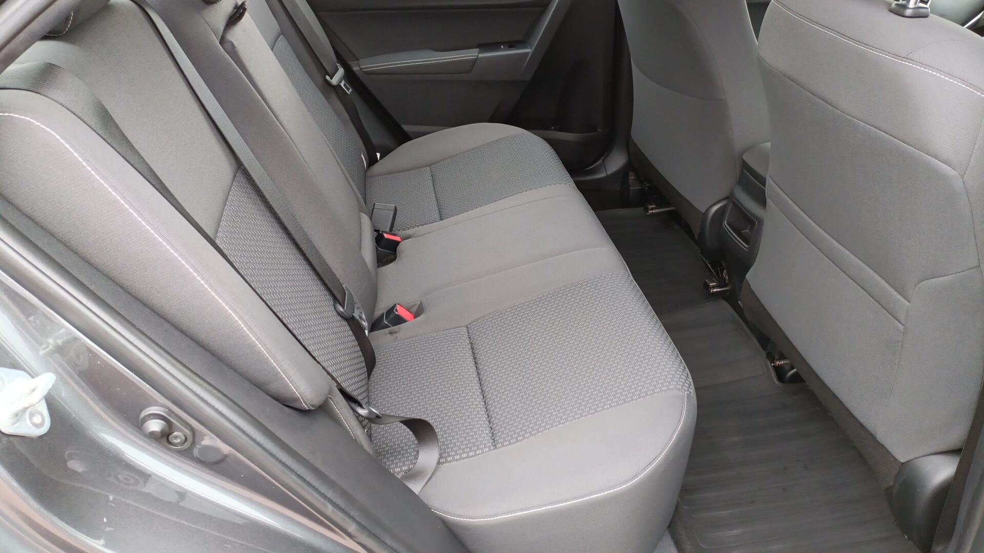 Toyota Corolla - zdjęcie 12