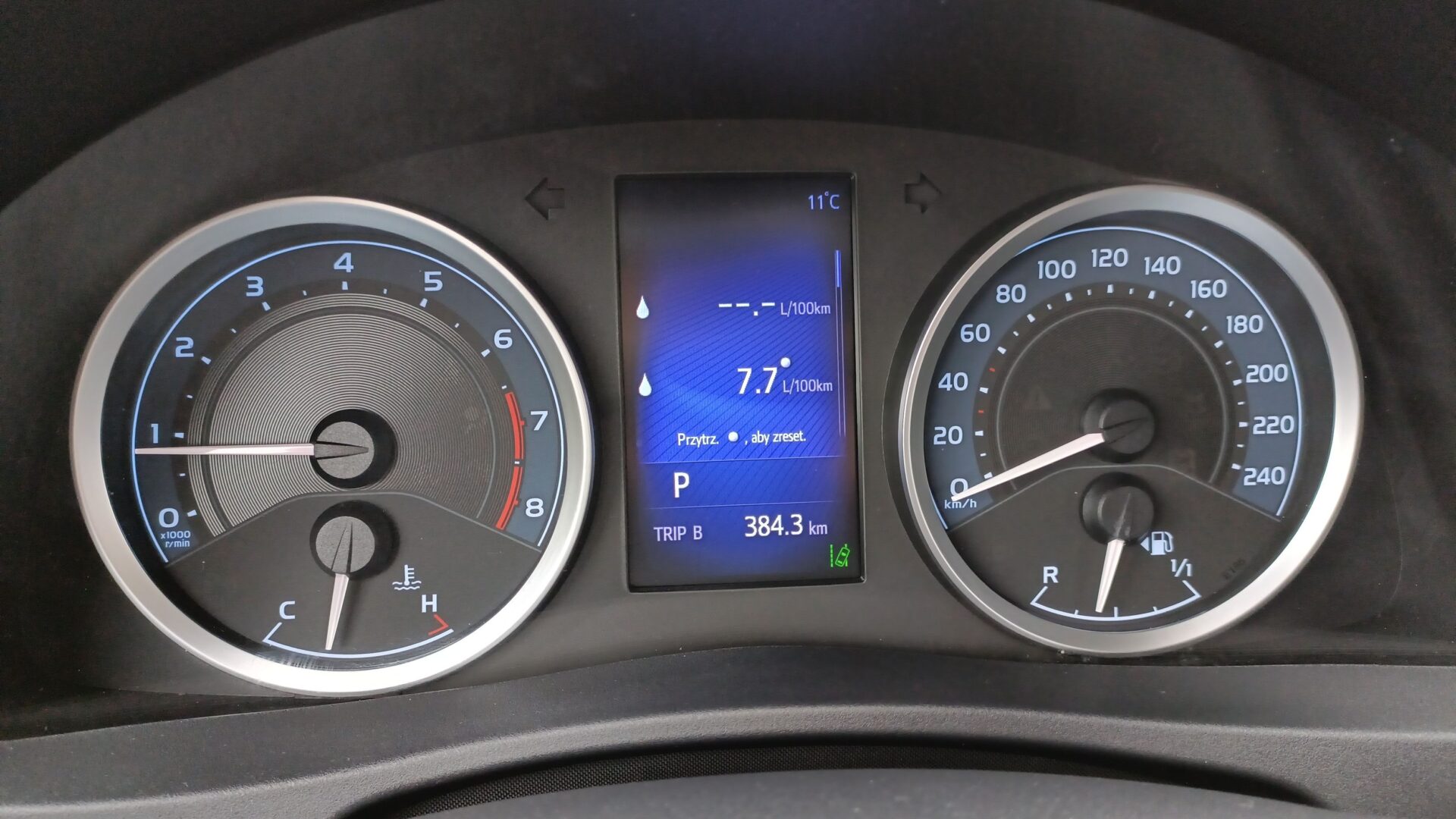 Toyota Corolla - zdjęcie 16