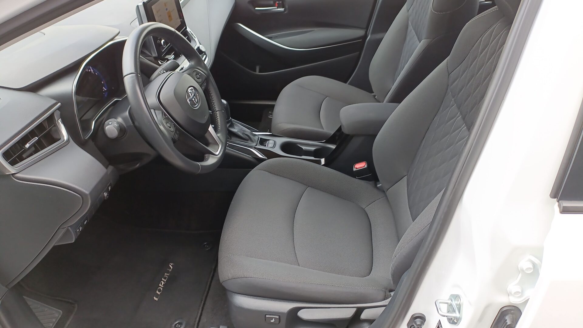 Toyota Corolla - zdjęcie 9