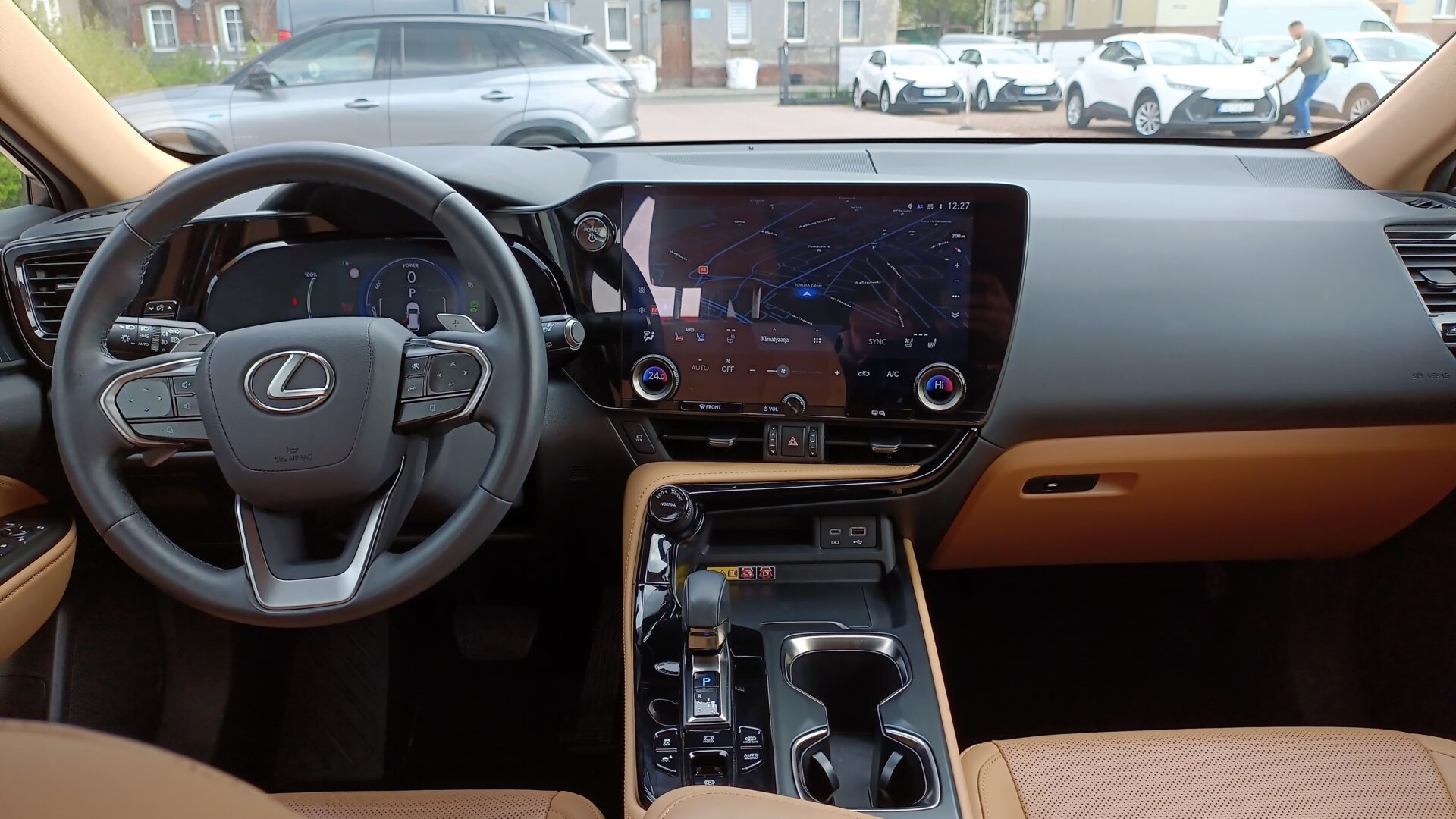 Lexus NX - zdjęcie 13