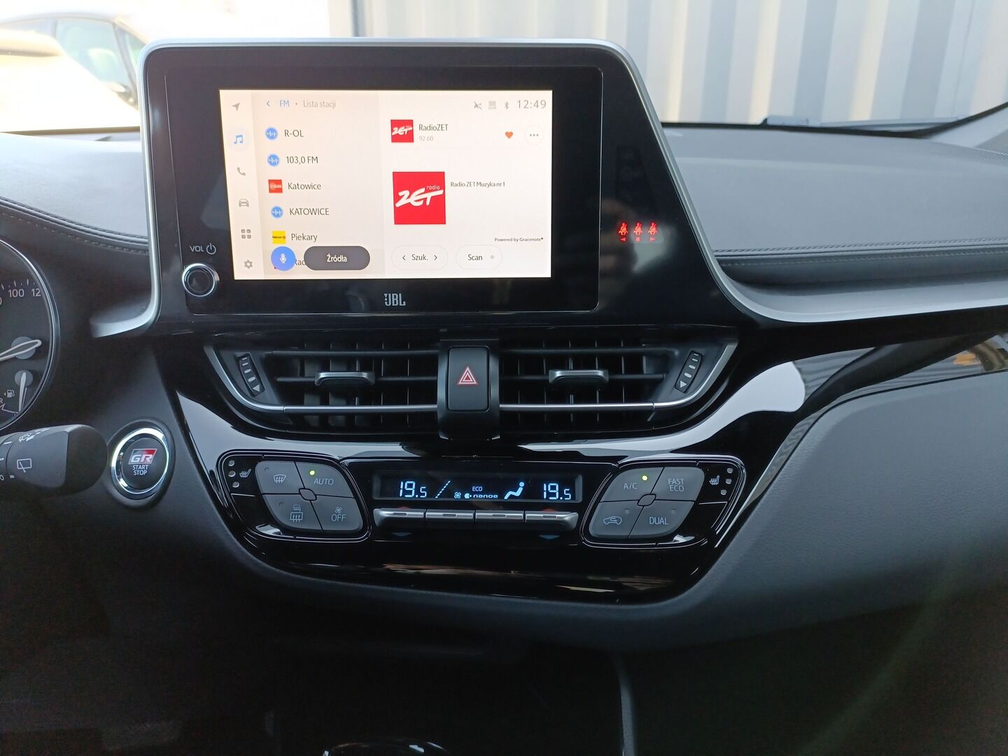 Toyota C-HR - zdjęcie 16