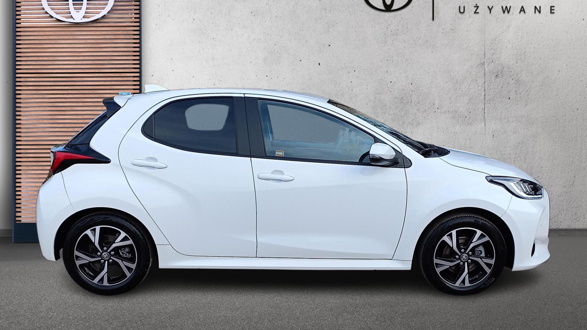 Toyota Yaris - zdjęcie 6