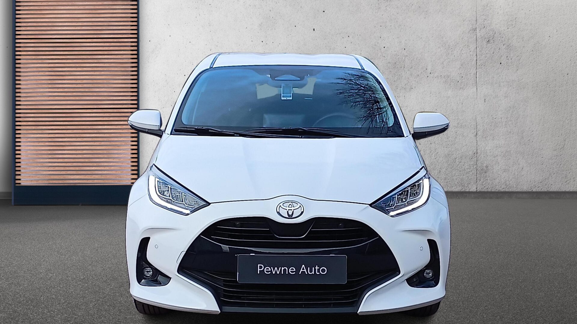 Toyota Yaris - zdjęcie 8