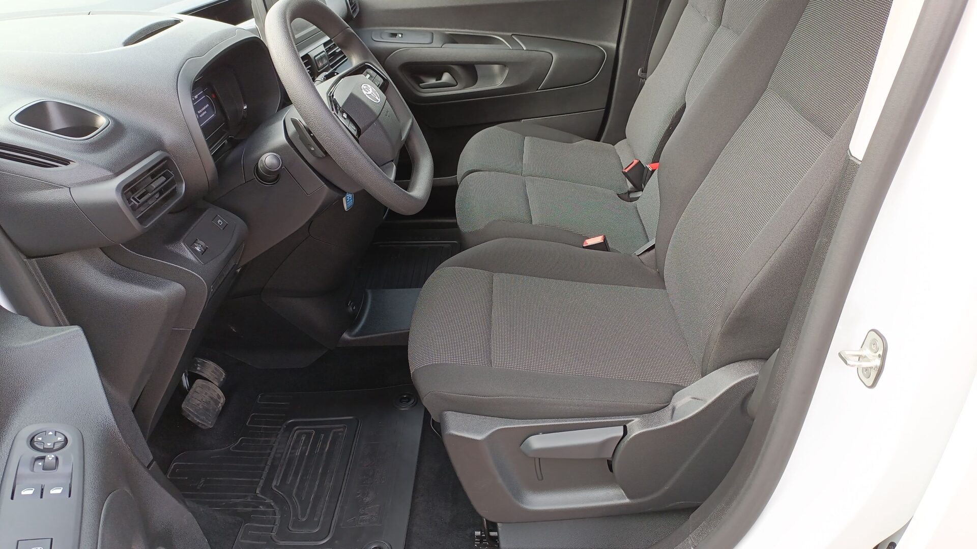 Toyota PROACE CITY - zdjęcie 9