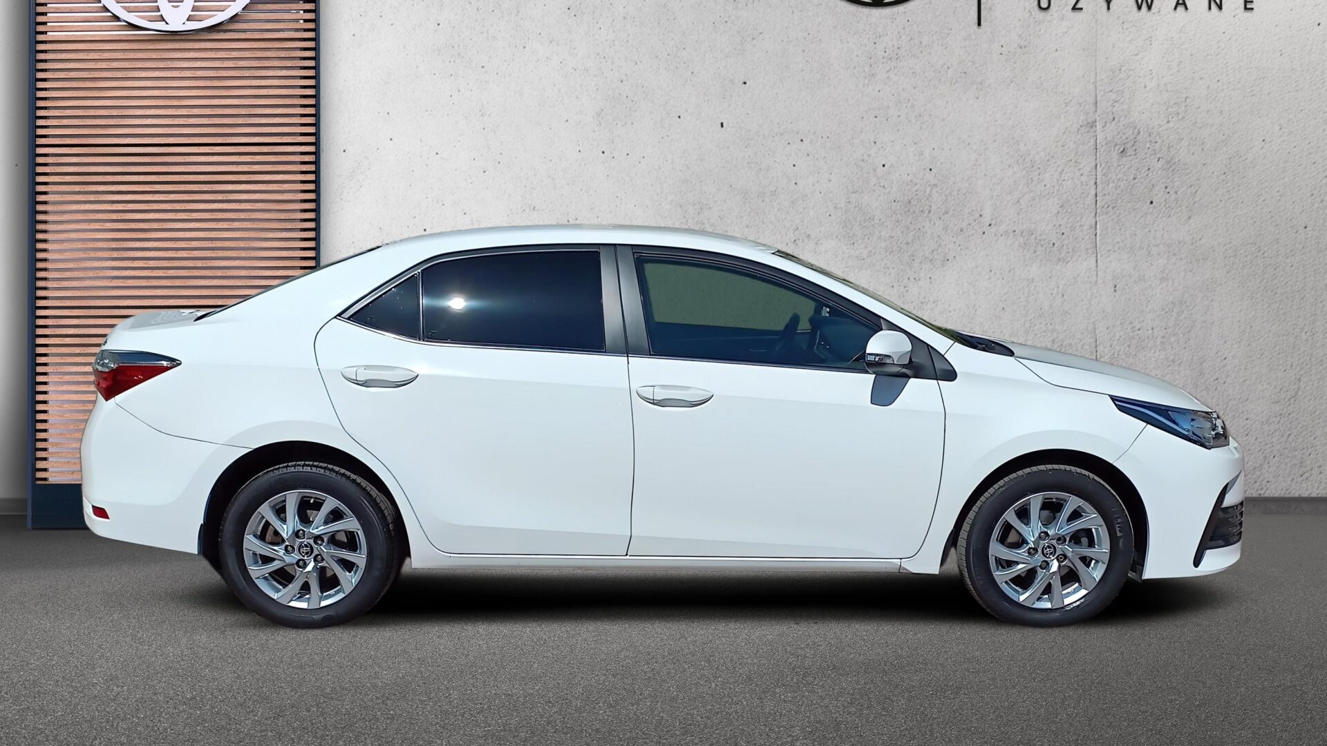 Toyota Corolla - zdjęcie 6