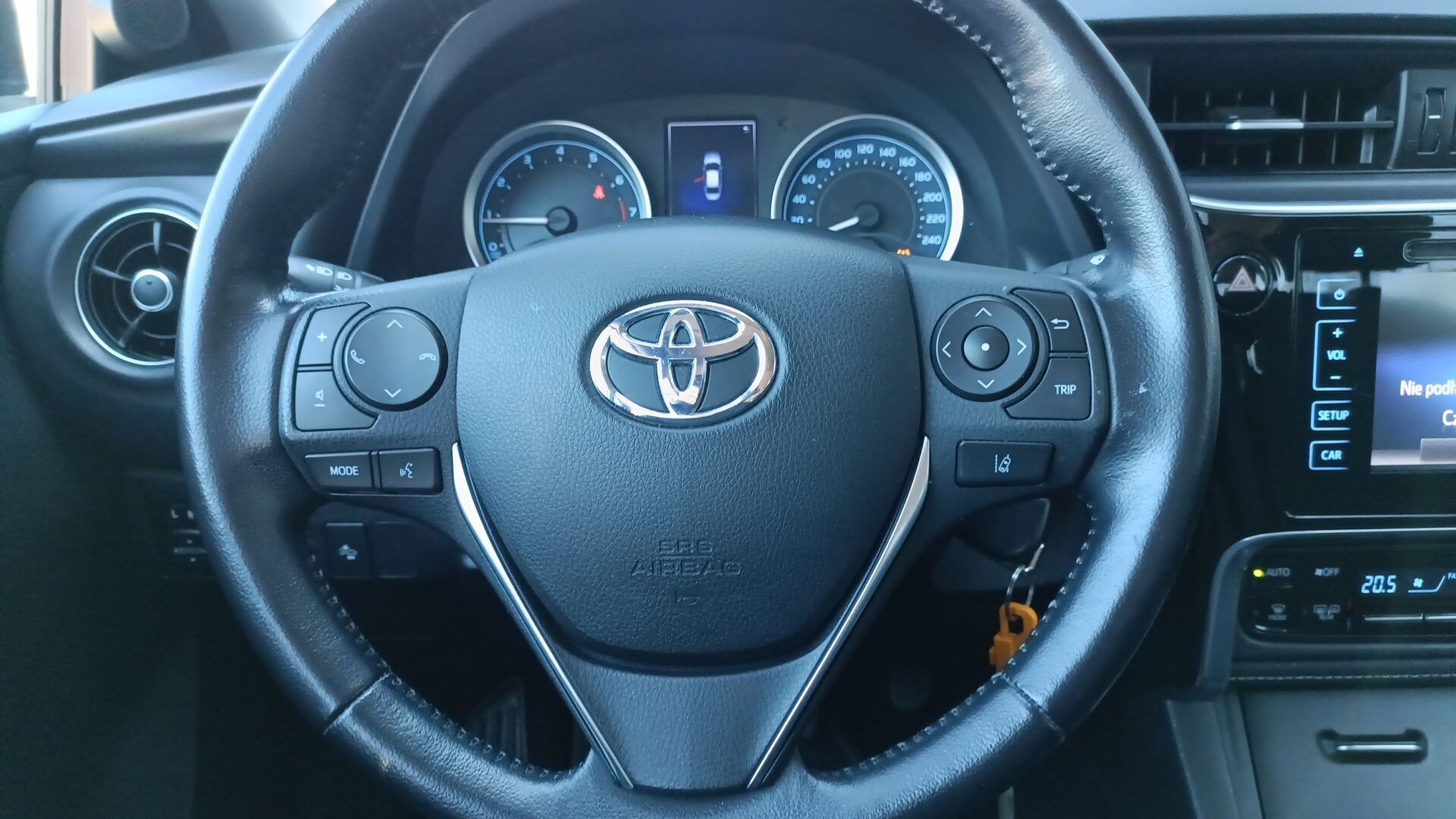 Toyota Corolla - zdjęcie 15
