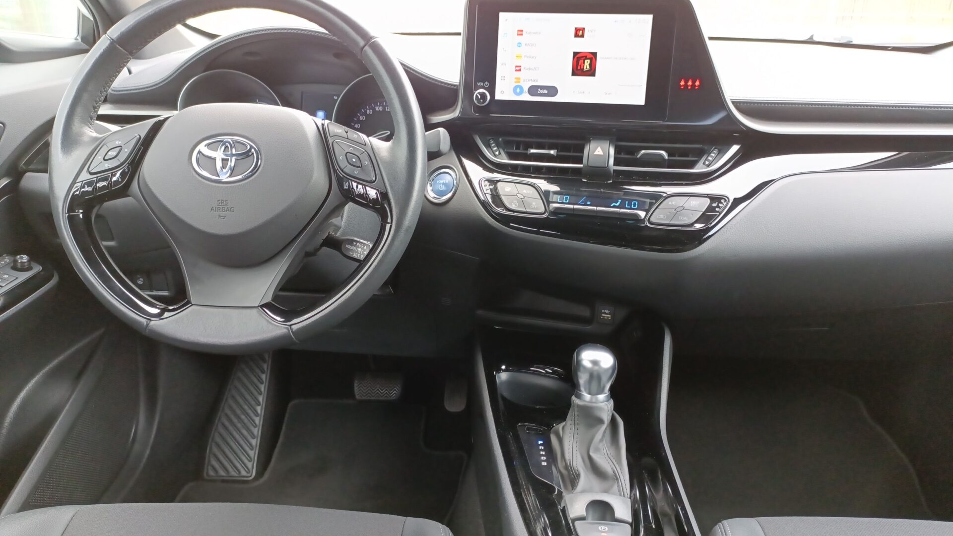 Toyota C-HR - zdjęcie 13
