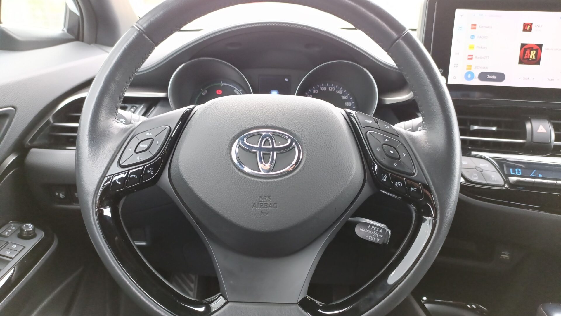 Toyota C-HR - zdjęcie 15