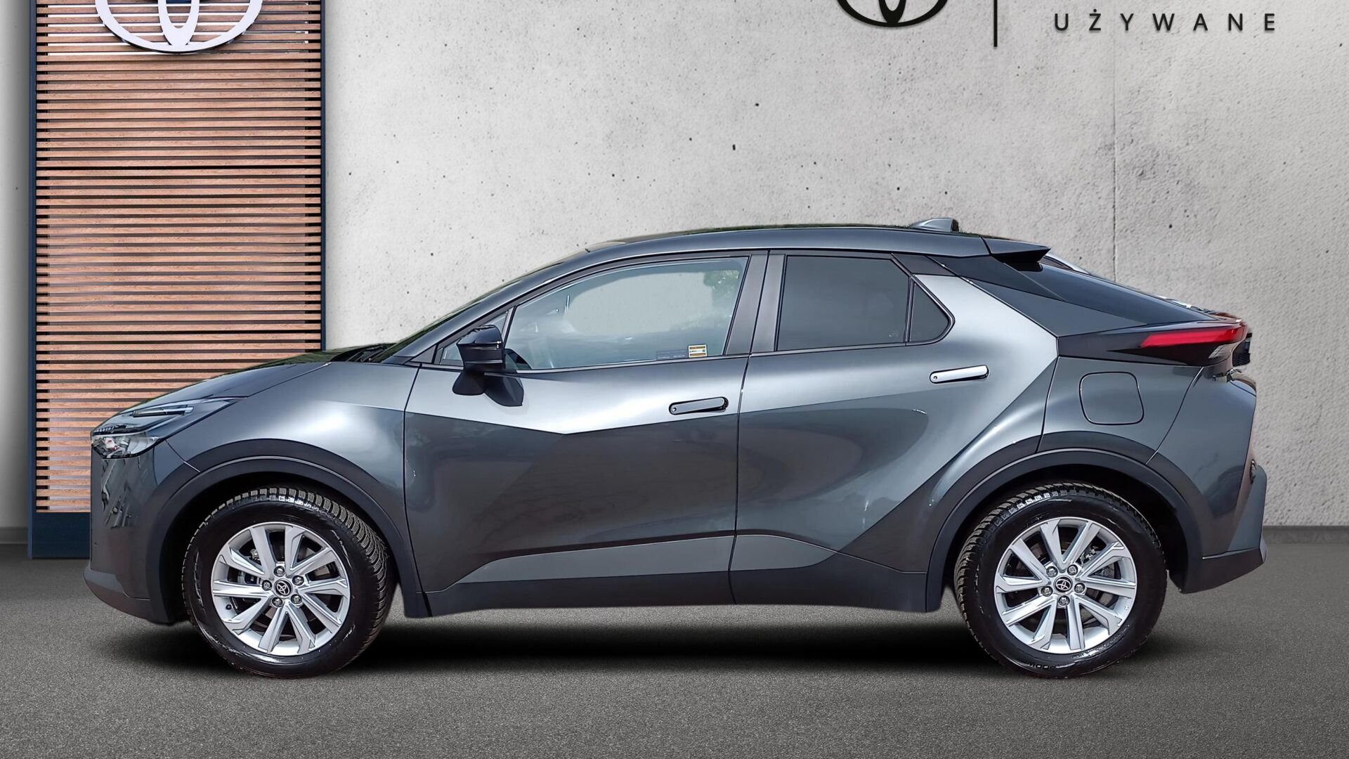 Toyota C-HR - zdjęcie 2