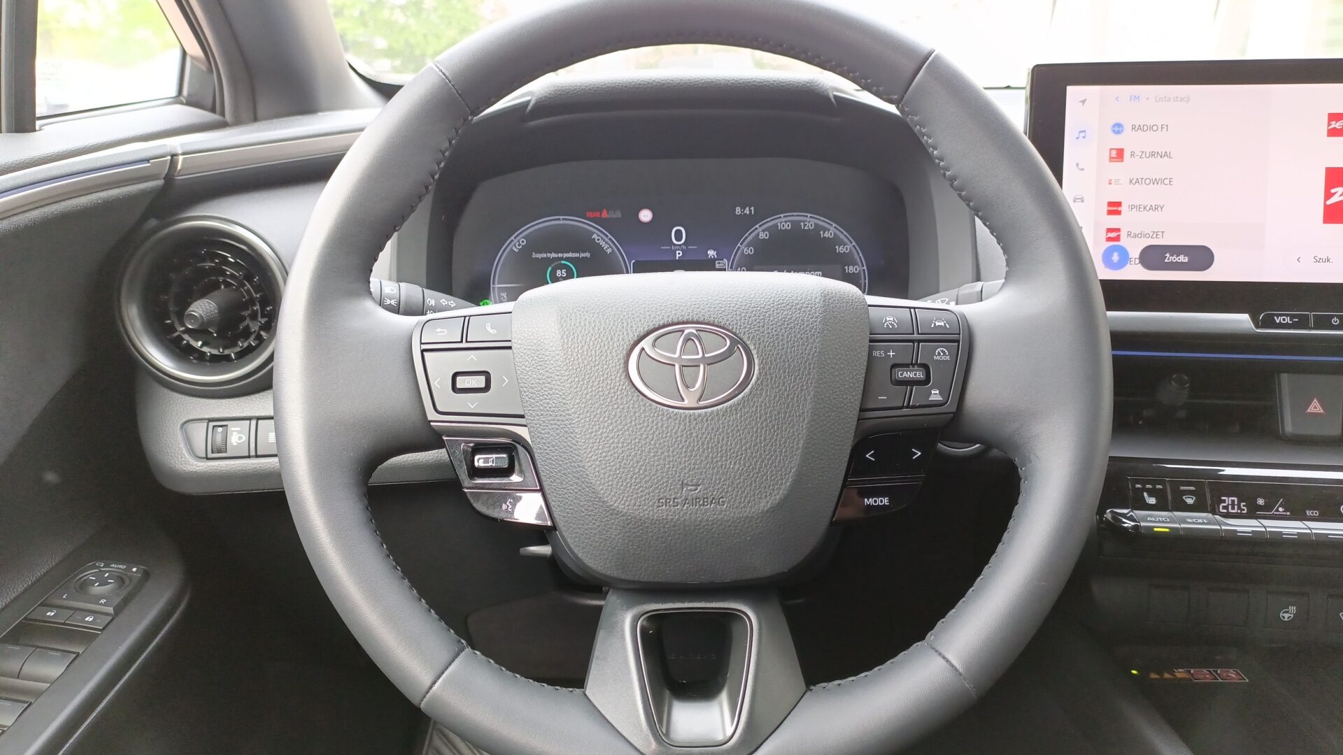 Toyota C-HR - zdjęcie 15