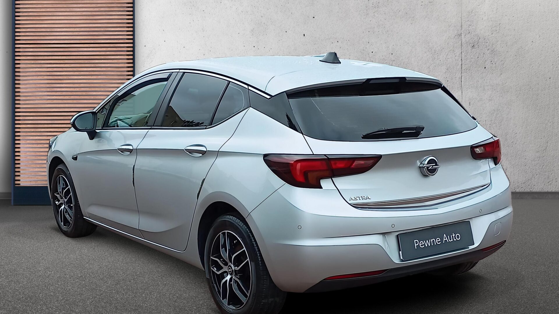 Opel Astra - zdjęcie 3