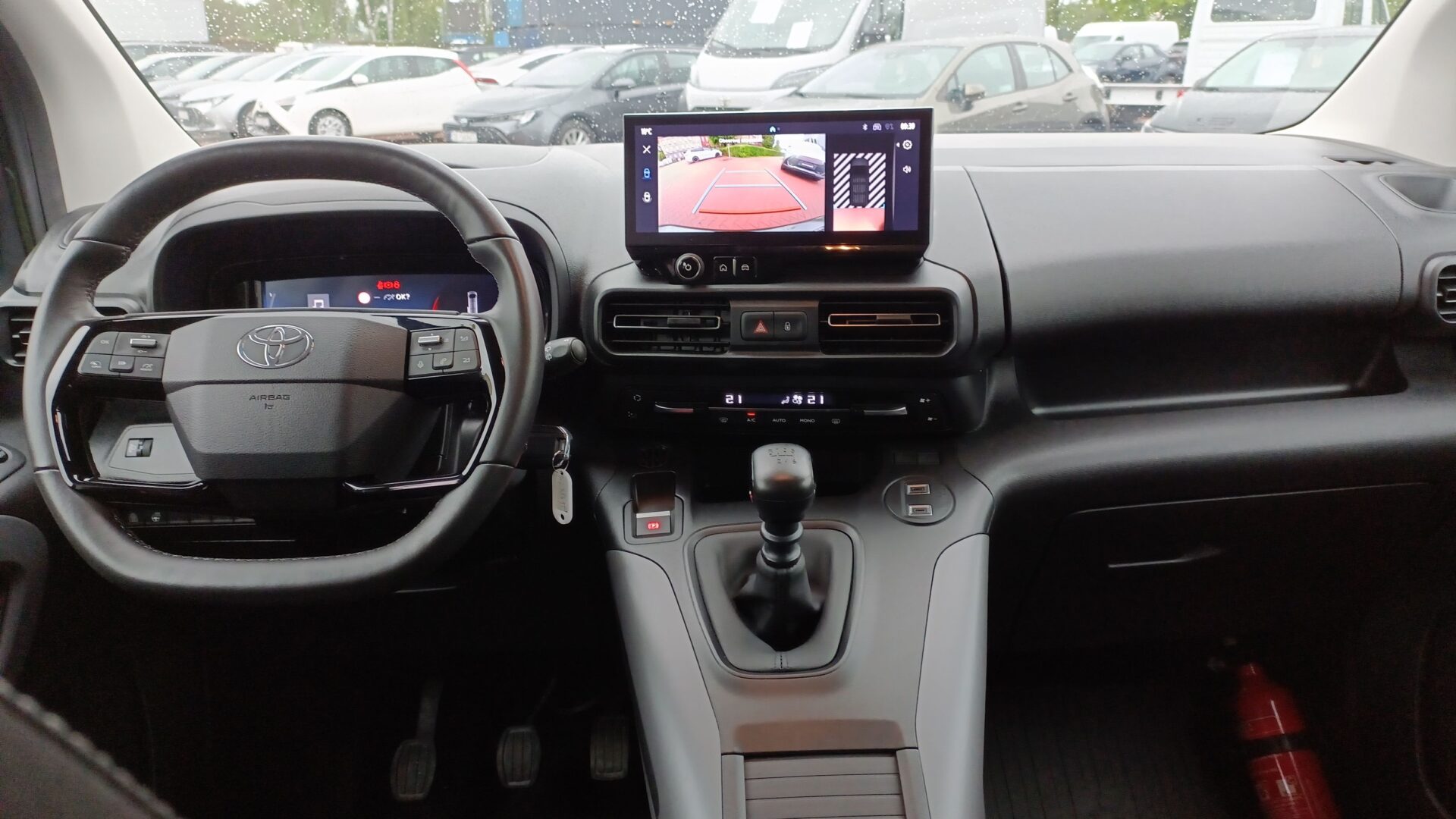 Toyota PROACE CITY VERSO - zdjęcie 13