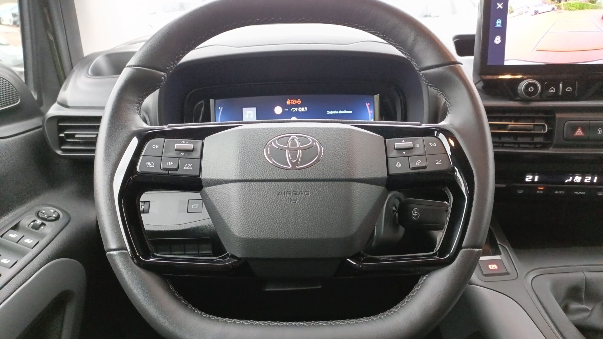 Toyota PROACE CITY VERSO - zdjęcie 15