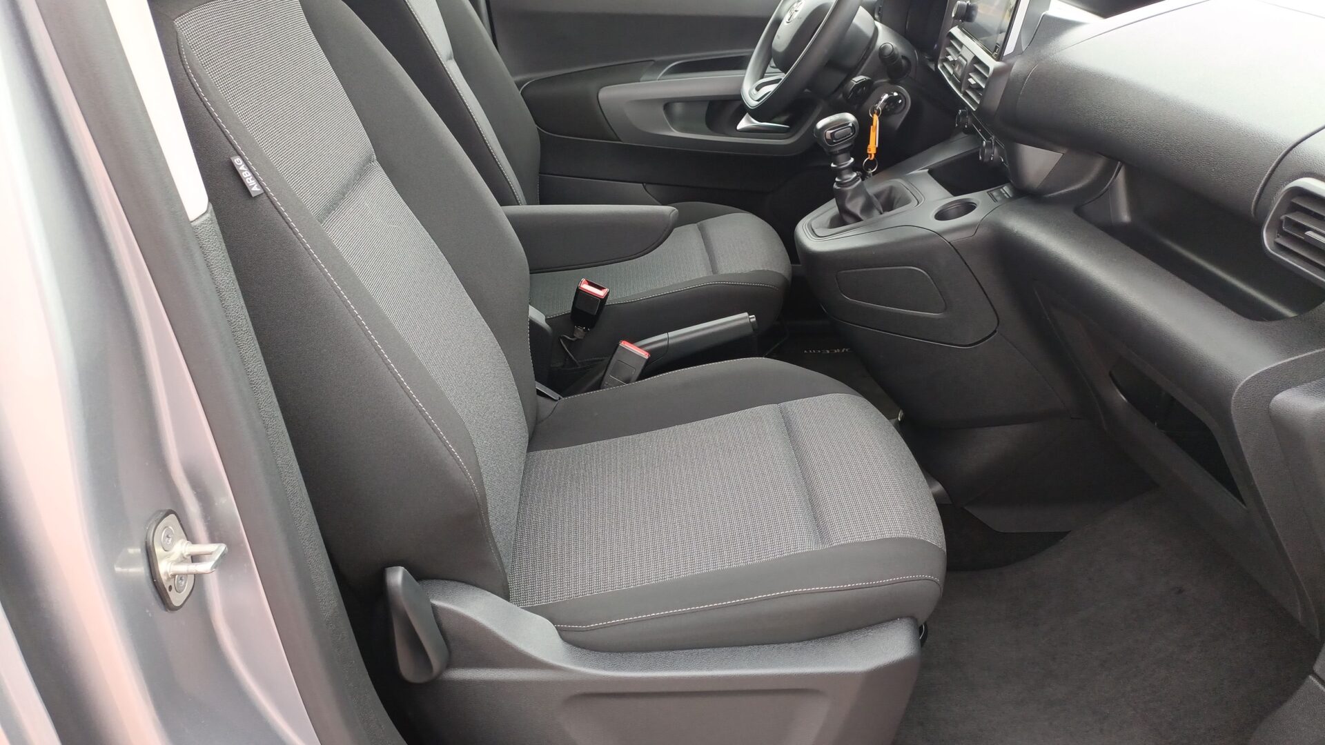 Toyota PROACE CITY VERSO - zdjęcie 11