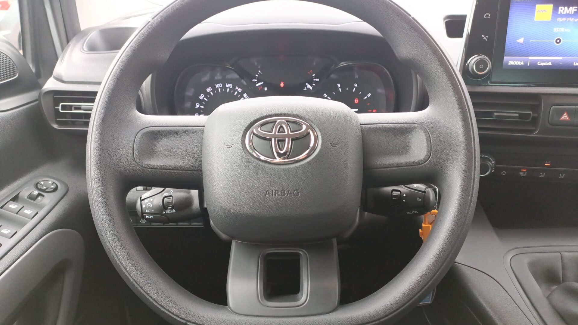 Toyota PROACE CITY VERSO - zdjęcie 15