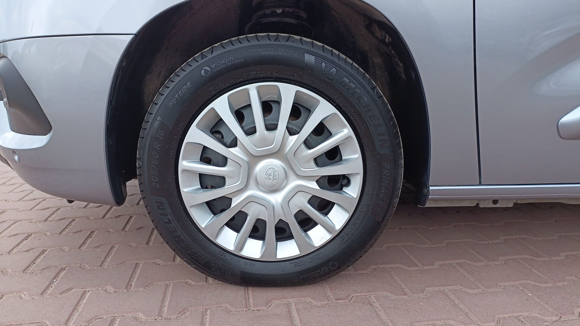Toyota PROACE CITY VERSO - zdjęcie 19