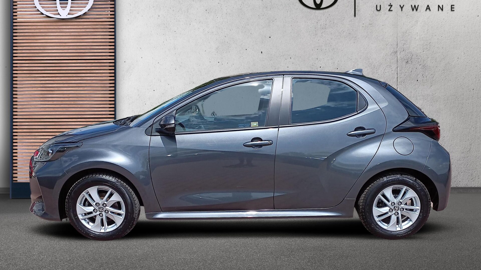 Toyota Yaris - zdjęcie 2