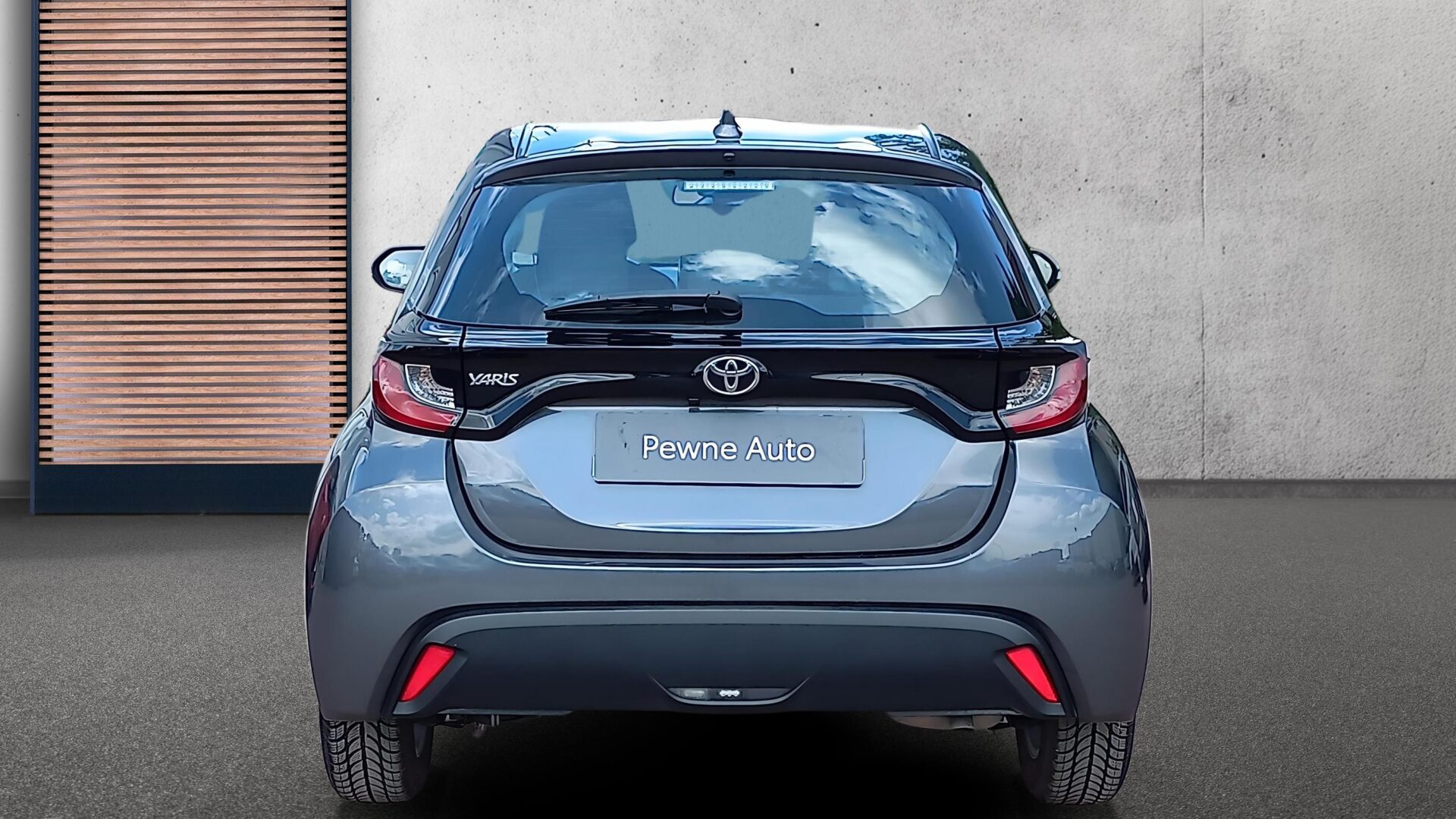 Toyota Yaris - zdjęcie 4