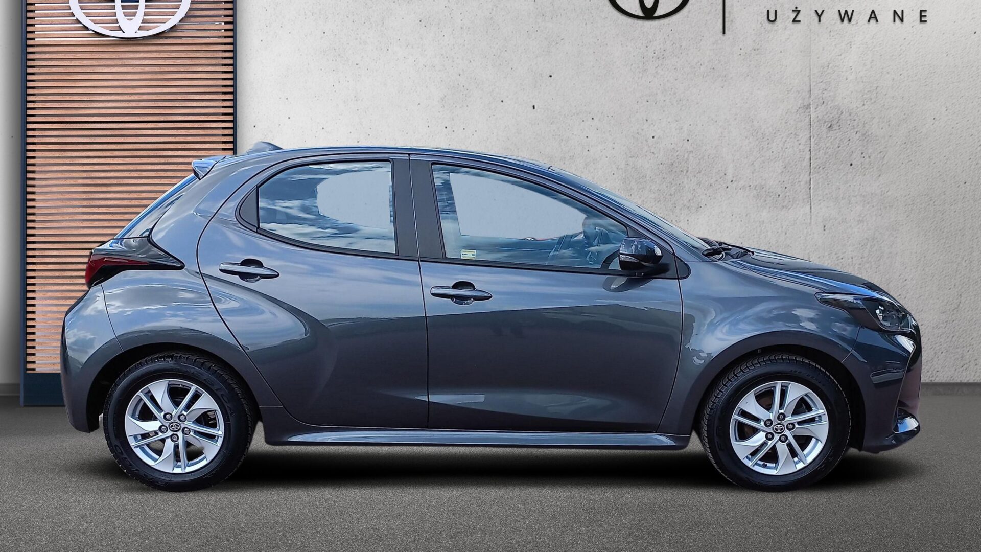 Toyota Yaris - zdjęcie 6